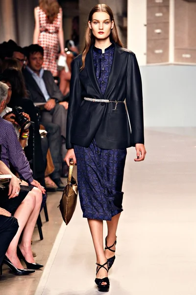 Look 29